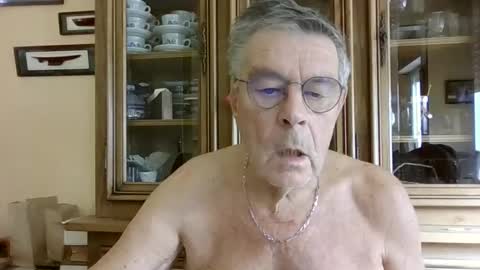 mururoa35 online show from October 2025 11:03:01 AM