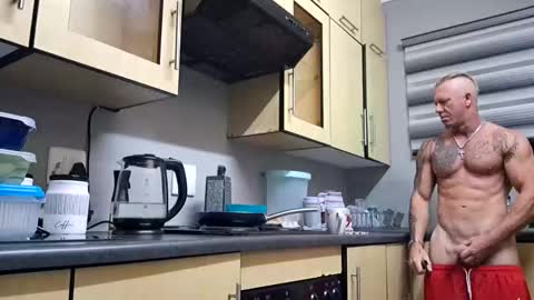 muscledaddy69s online show from March 2026 02:06:01 AM