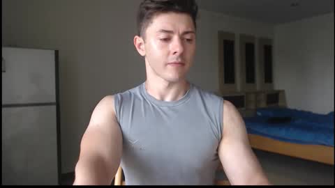 Everet online show from October 2025 06:25:02 AM