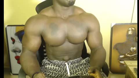 musclegod23 online show from February 2025 01:40:01 AM