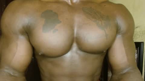 musclegod23 online show from February 2026 02:12:02 PM