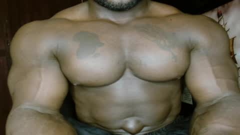musclegod23 online show from June 2026 09:56:02 AM