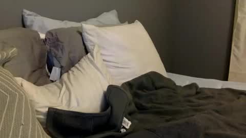 muscles4same online show from October 2025 11:42:02 PM