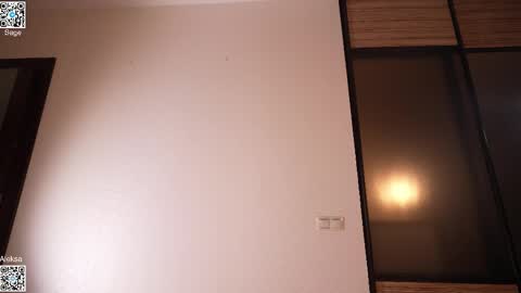 Snapshot of museleks chatting on April 2026 11:44:01 PM Aleksa online show from April 2026 11:44:01 PM