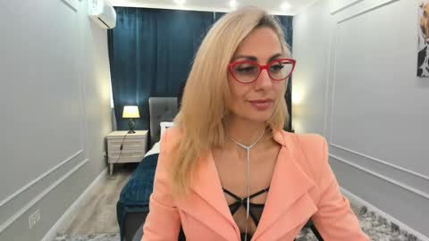 Snapshot of museofstage chatting on March 2025 11:33:01 AM Diana online show from March 2025 11:33:01 AM