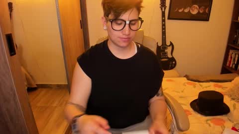 VALENTINA Luna  online show from November 2025 12:43:01 AM