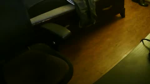 Snapshot of mustenjoyhead79 chatting on October 2025 09:52:01 PM mustenjoyhead79 online show from October 2025 09:52:01 PM