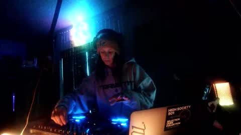 ghost mantis online show from January 2026 02:55:02 PM