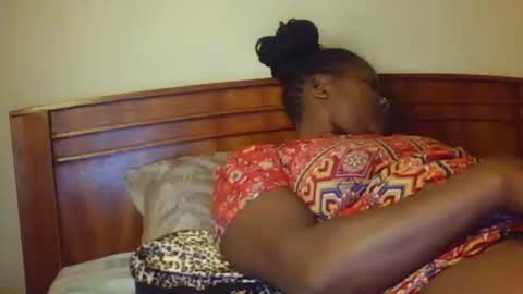 mwekas568403 online show from January 2026 03:10:01 AM