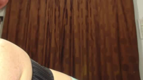     sara      i know you love me xoxox     online show from November 2025 08:03:02 AM