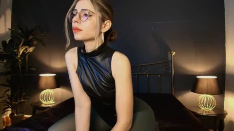 Maite online show from September 2025 12:52:01 PM