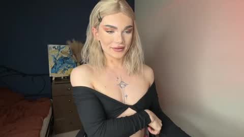 Sandra Muse online show from February 2025 01:11:01 PM