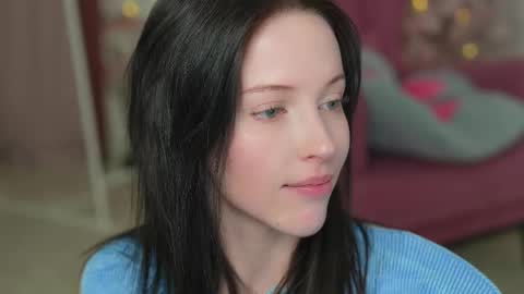 STELLA online show from November 2025 06:57:01 PM