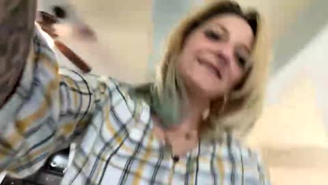 Snapshot of myahdiction chatting on November 2025 07:25:01 PM myahdiction online show from November 2025 07:25:01 PM