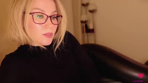 Mya-be Yours P online show from November 2025 10:45:02 PM