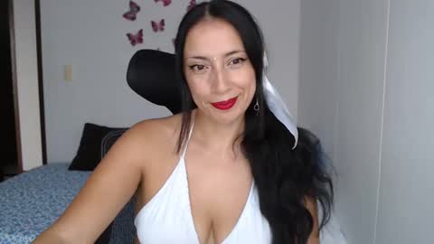 Snapshot of myc_sw_couple chatting on February 2025 10:53:02 PM mary and charlie online show from February 2025 10:53:02 PM