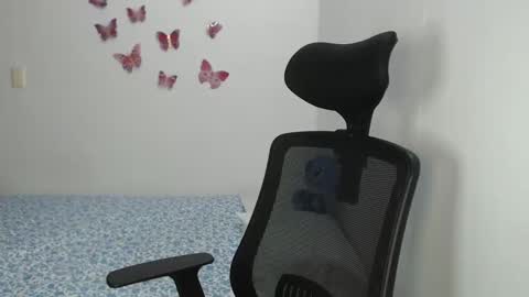 Snapshot of myc_sw_couple chatting on March 2025 12:22:01 AM mary and charlie online show from March 2025 12:22:01 AM