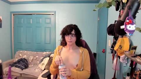 Grace online show from November 2025 12:22:01 AM