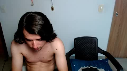 Snapshot of myke_xxx chatting on April 2026 02:27:02 AM mike online show from April 2026 02:27:02 AM