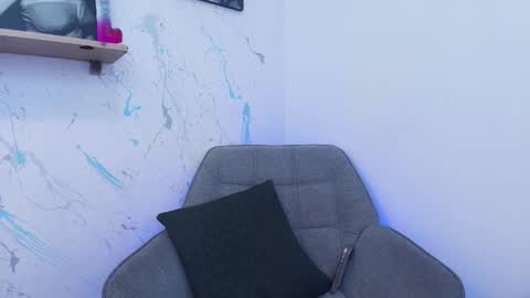 Mykel   online show from November 2025 04:22:02 AM