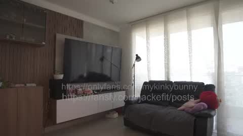 jacke BUNNY online show from July 2026 06:59:02 PM