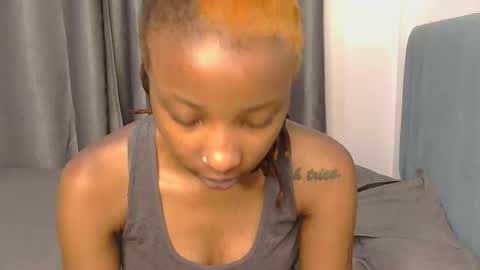 Snapshot of myline_ chatting on April 2026 03:44:02 AM myline_ online show from April 2026 03:44:02 AM