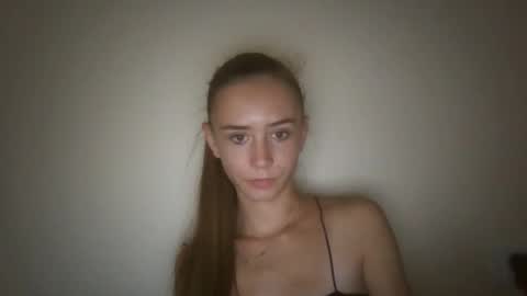 mylittle_flame online show from October 2025 05:47:01 PM