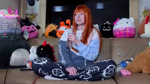 Snapshot of mymindbreaks2 chatting on January 2026 11:59:02 AM mymindbreaks online show from January 2026 11:59:02 AM