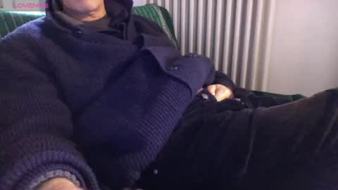 Bi sexy guy lovense hush is on private is open or password show tip if you like. online show from February 2025 03:09:02 PM