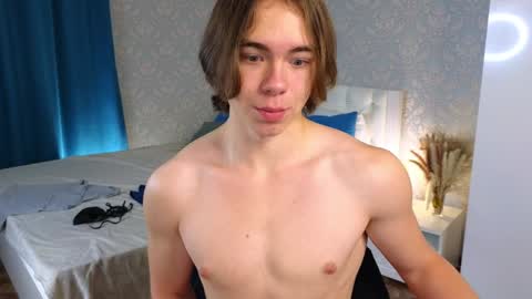 Mickey online show from December 2024 10:02:02 PM