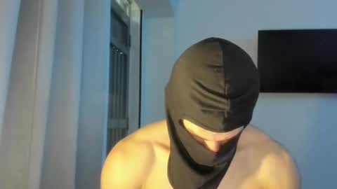 mysterious_muscles online show from May 2026 04:25:01 PM