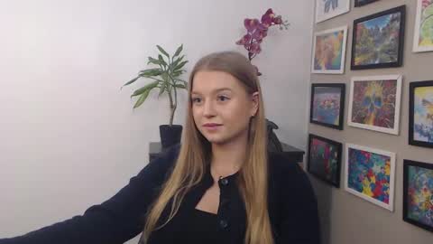 Erica online show from February 2025 08:01:01 AM