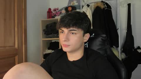 Evan Brown online show from October 2025 02:17:02 PM