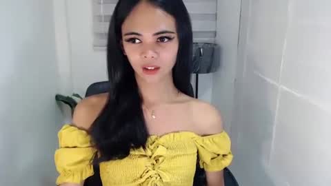 Krestine online show from December 2024 01:08:01 AM