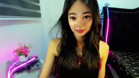 Krestine online show from November 2025 11:54:01 AM