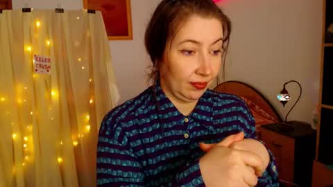 Snapshot of mystydew chatting on March 2026 11:39:02 AM MystyDew online show from March 2026 11:39:02 AM