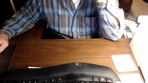 Snapshot of mytimeyourtimeourtime chatting on October 2025 04:05:01 AM ItsTime online show from October 2025 04:05:01 AM