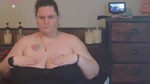 Snapshot of mzjuicybootay2169 chatting on October 2025 07:57:02 PM Mzjuicybootay online show from October 2025 07:57:02 PM