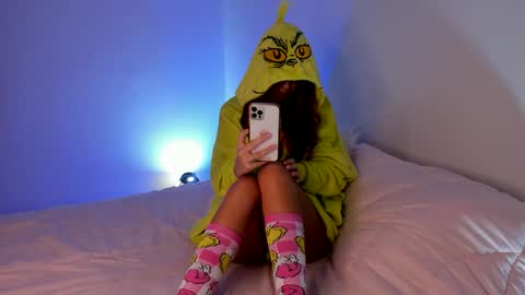 n1rvanamoon online show from December 2025 03:37:02 AM