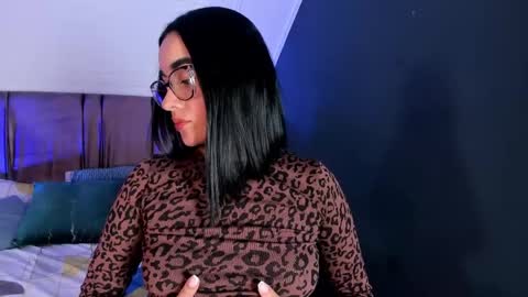 naaia_ online show from June 2026 05:59:01 PM