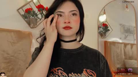 naamah_b online show from January 2026 01:59:02 PM