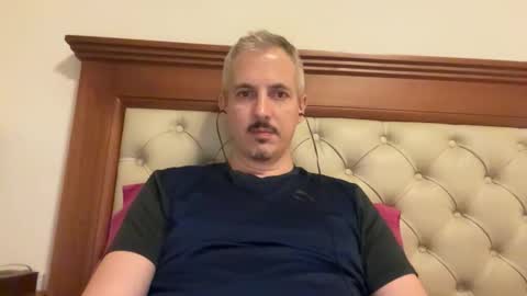 Snapshot of naco20l chatting on December 2025 02:41:02 AM naco20l online show from December 2025 02:41:02 AM