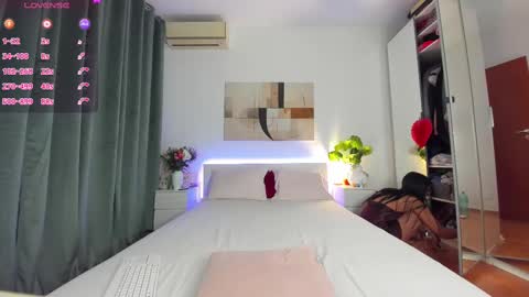 Nadia online show from February 2025 06:44:01 PM