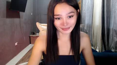 nadiestar online show from March 2025 08:19:02 AM