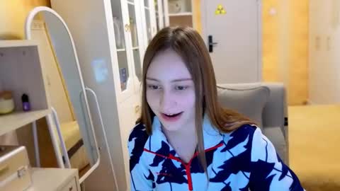 naebina online show from November 2025 09:53:01 AM