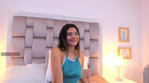 nahhiara  online show from October 2025 07:22:01 PM
