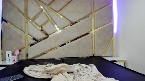 Snapshot of nahia_low chatting on March 2025 10:37:02 AM  Valeria  online show from March 2025 10:37:02 AM