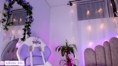 nahialov online show from February 2026 02:00:01 AM