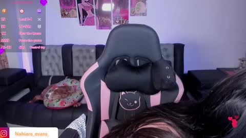 Snapshot of nahiara_evans_ chatting on December 2024 08:50:01 AM NAHIARA EVANS online show from December 2024 08:50:01 AM