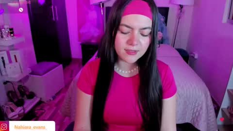 Snapshot of nahiara_evans_ chatting on October 2025 06:15:01 AM NAHIARA EVANS online show from October 2025 06:15:01 AM